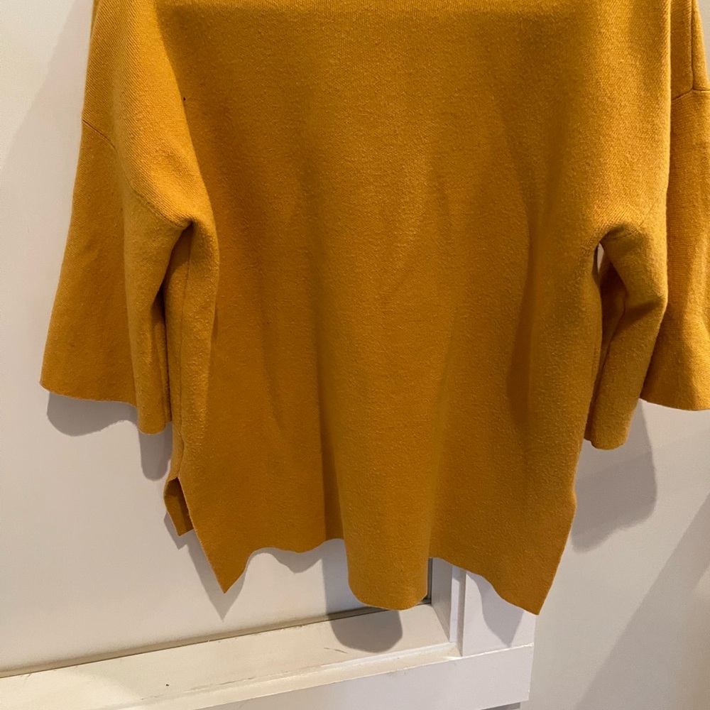 Womens sweater - Picture 3 of 3